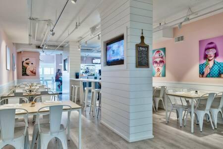 The Scallop By Brightwild-Beachfront Condo Destin Buitenkant foto
