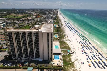 The Scallop By Brightwild-Beachfront Condo Destin Buitenkant foto